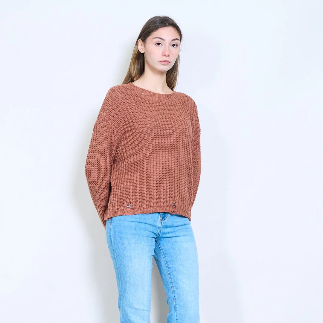 Langärmliger, lockerer Strickpullover mit grobem Rippstrick und Rundhalsausschnitt
