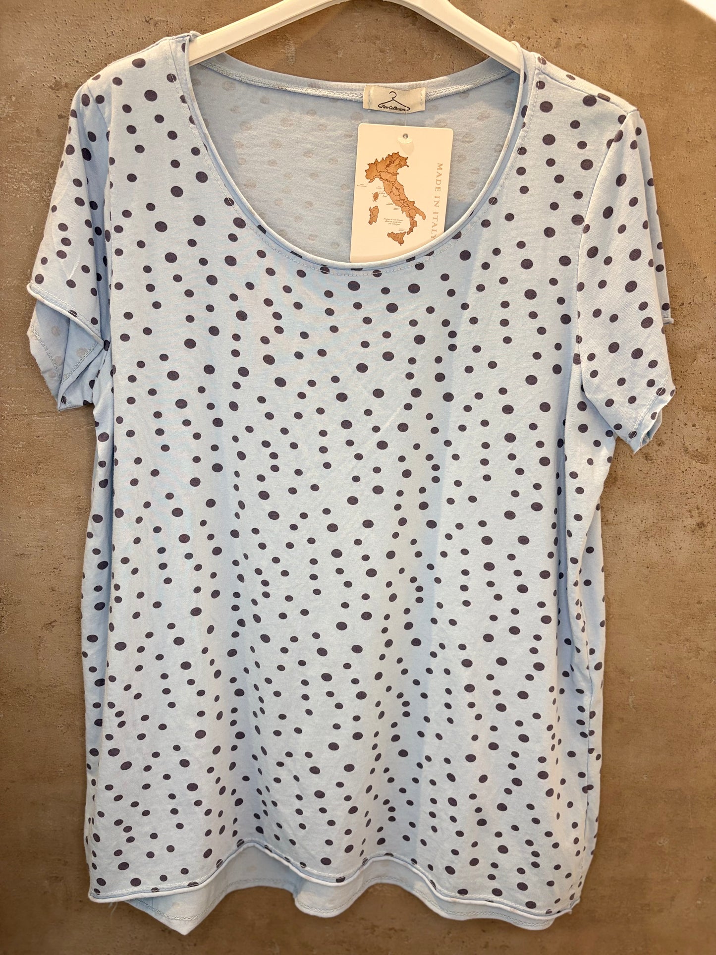 T-Shirt mit Punkten