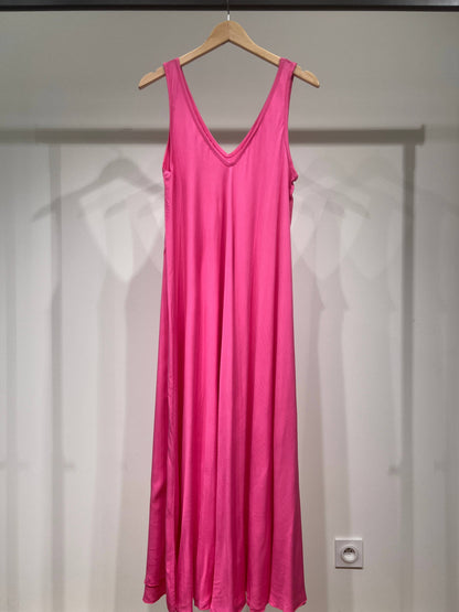 Maxikleid mit V-Ausschnitt und breiten Trägern