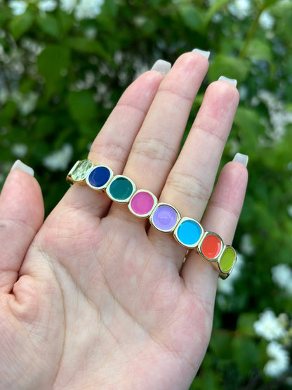Buntes Armband mit Elastik