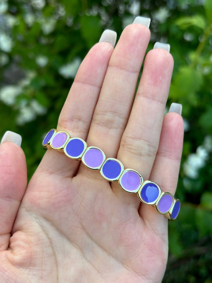 Buntes Armband mit Elastik