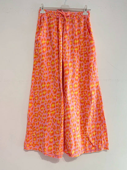 Bedruckte Hose aus Baumwollgaze Musselin LEOPARD