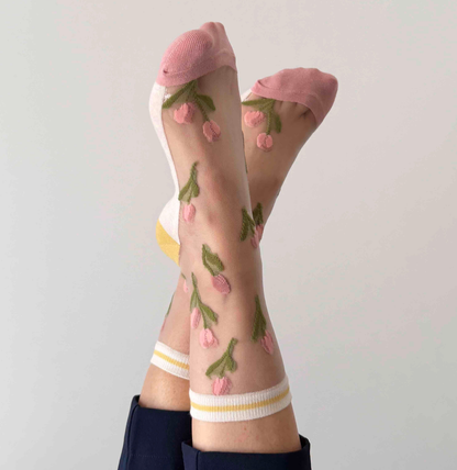Camélia - Socken mit kleinen, fantasievollen Tulpen