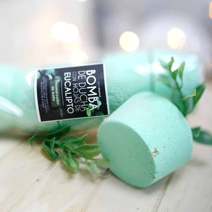 5 Duschbomben mit Eukalyptusblättern