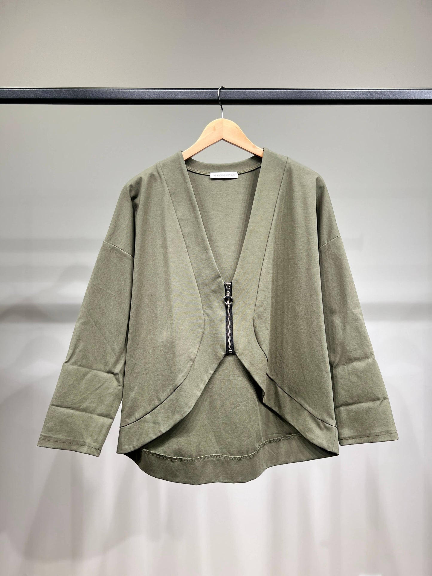 Kurze Weste mit Reißverschluss und V-Ausschnitt aus Baumwolle/Nylon