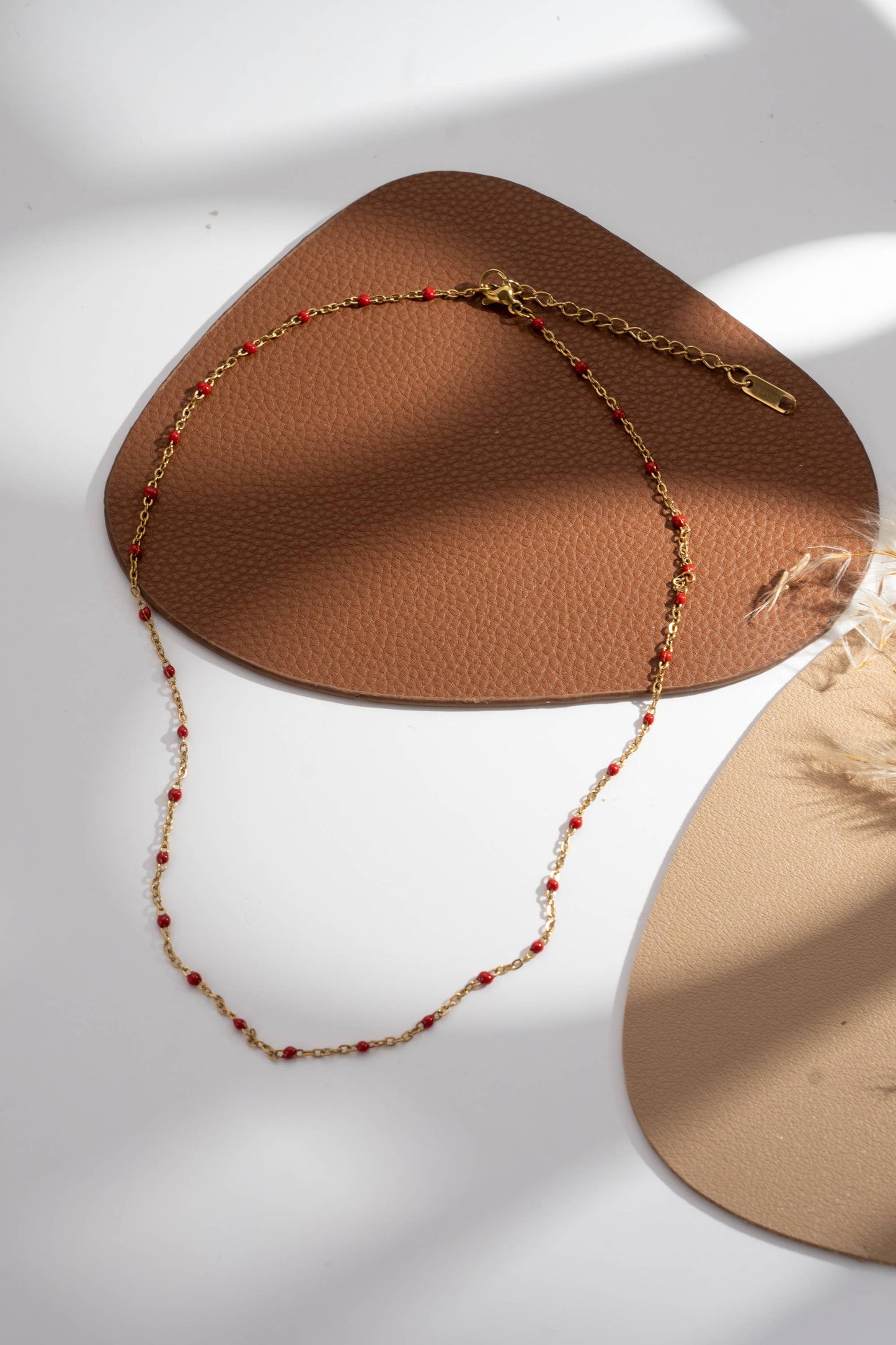 Halskette goldene Kette feine bunte Perlen zart elegant