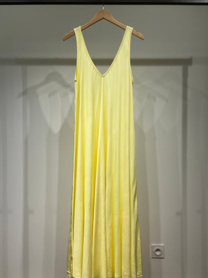 Maxikleid mit V-Ausschnitt und breiten Trägern