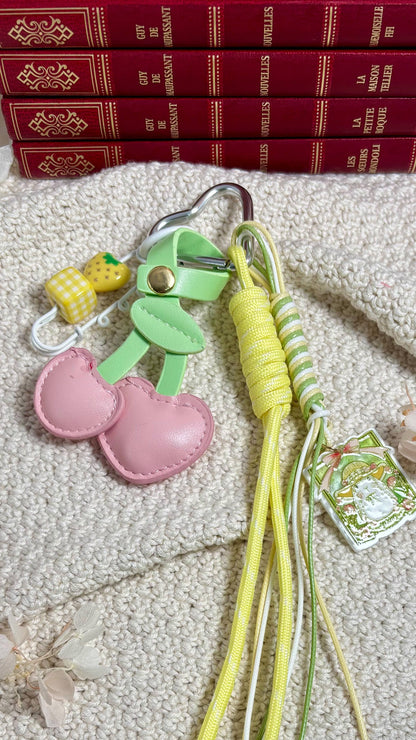 Taschenkette und Schlüsselanhänger Kirsche Motiv