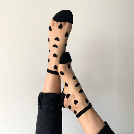 Schwarze Herz-Socken – LAURE Knöchelsocken