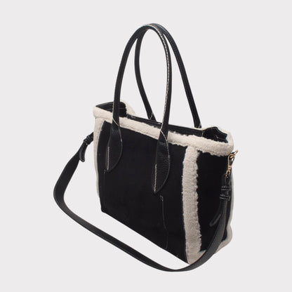 Schultertasche mit dekorativem Verschluss, zweifarbiges Wildleder.