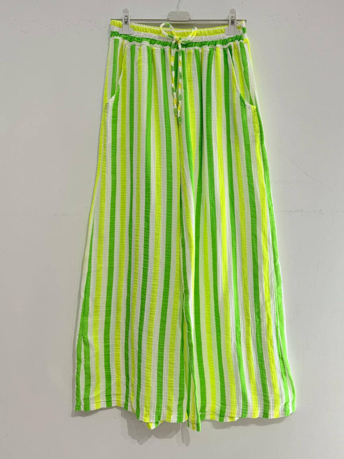 Bedruckte Hose aus Baumwollgaze Musselin STREIFEN MULTI