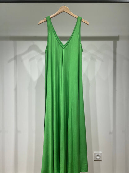 Maxikleid mit V-Ausschnitt und breiten Trägern