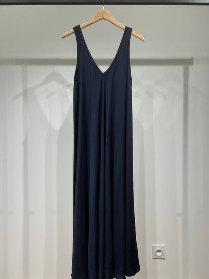 Maxikleid mit V-Ausschnitt und breiten Trägern