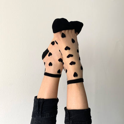 Schwarze Herz-Socken – LAURE Knöchelsocken