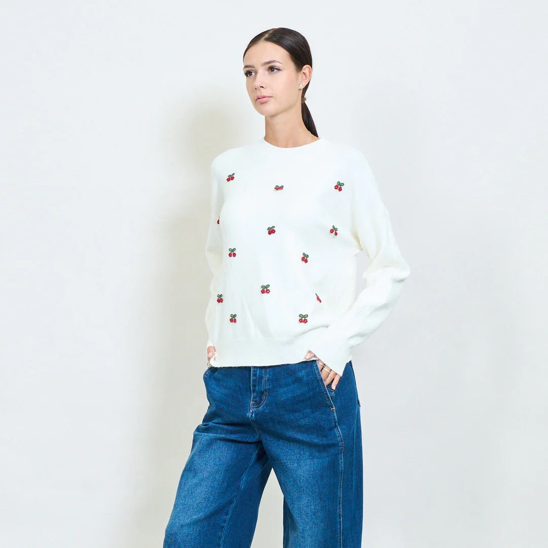 Mini Cherry Motiv bestickter Strickpullover