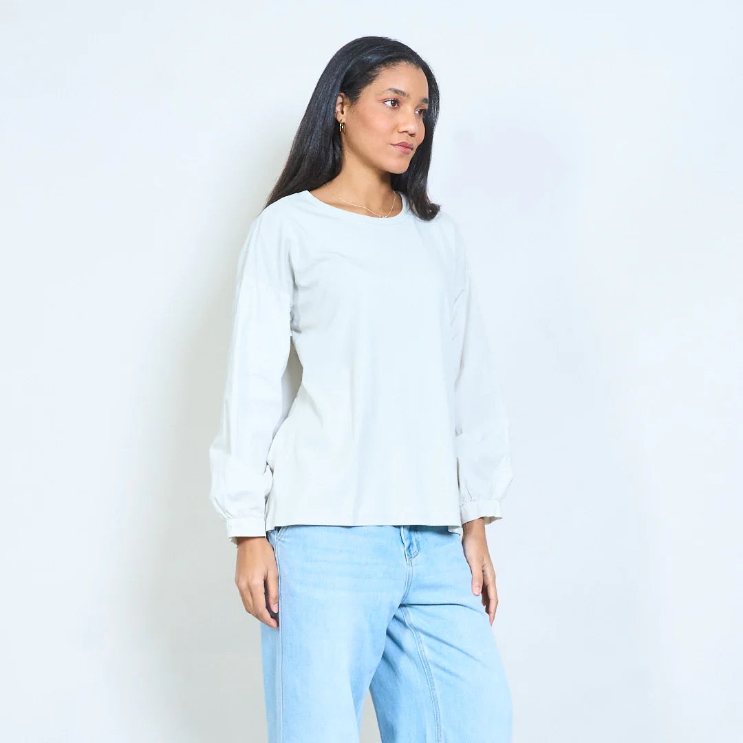 Lässige Bluse mit gerafften Ärmeln und lockerem Saum