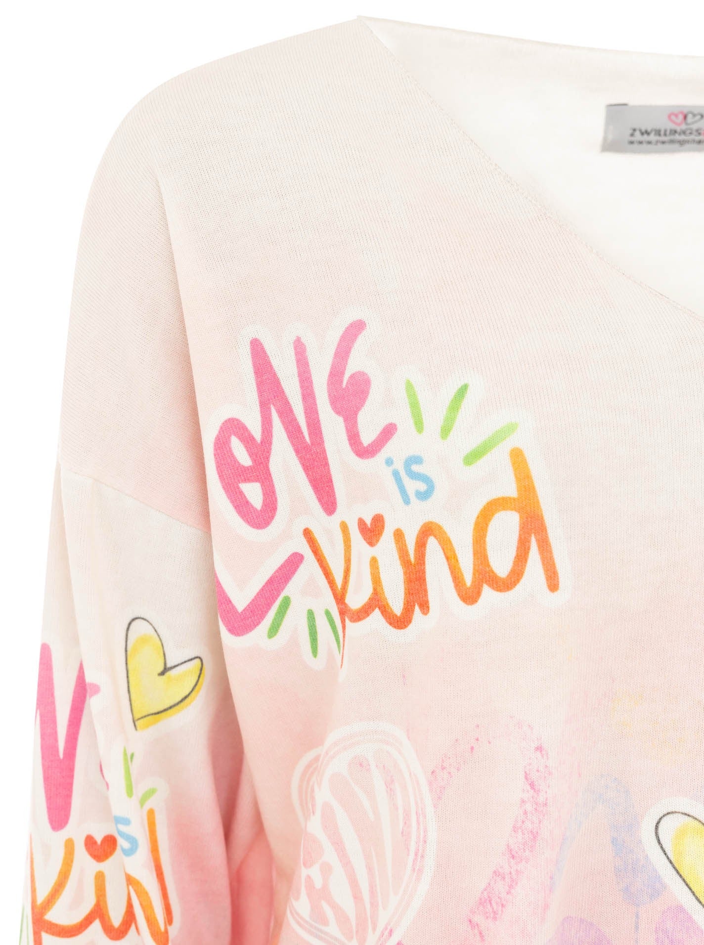 Sommer Pullover "Love is Kind"