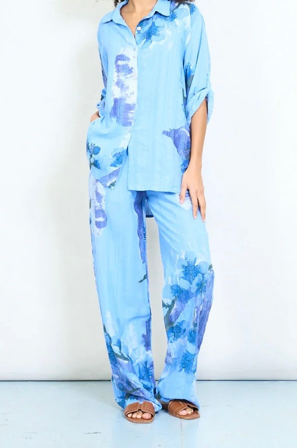 Bluse mit aufrollbarem Ärmel und Knopfleiste mit abstraktem Blumendruck