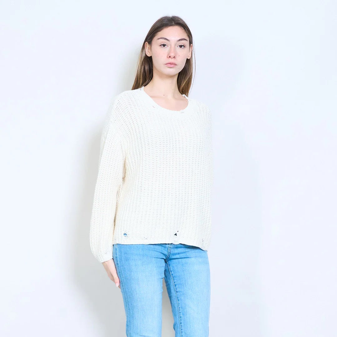 Langärmliger, lockerer Strickpullover mit grobem Rippstrick und Rundhalsausschnitt