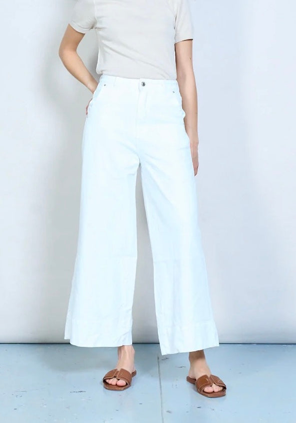 Weiße Denim-Hosen mit hoher Taille und weitem Bein