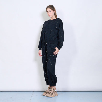 Set aus Sweatshirt und Hose mit Strasssteinen