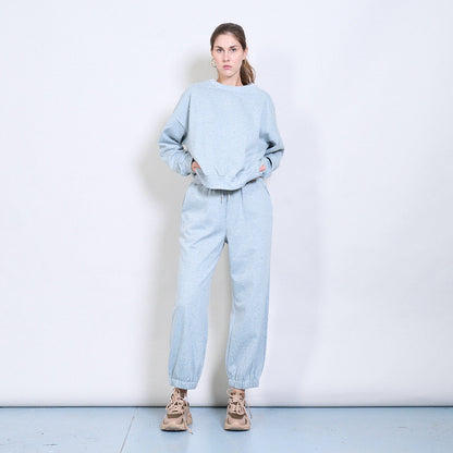 Set aus Sweatshirt und Hose mit Strasssteinen