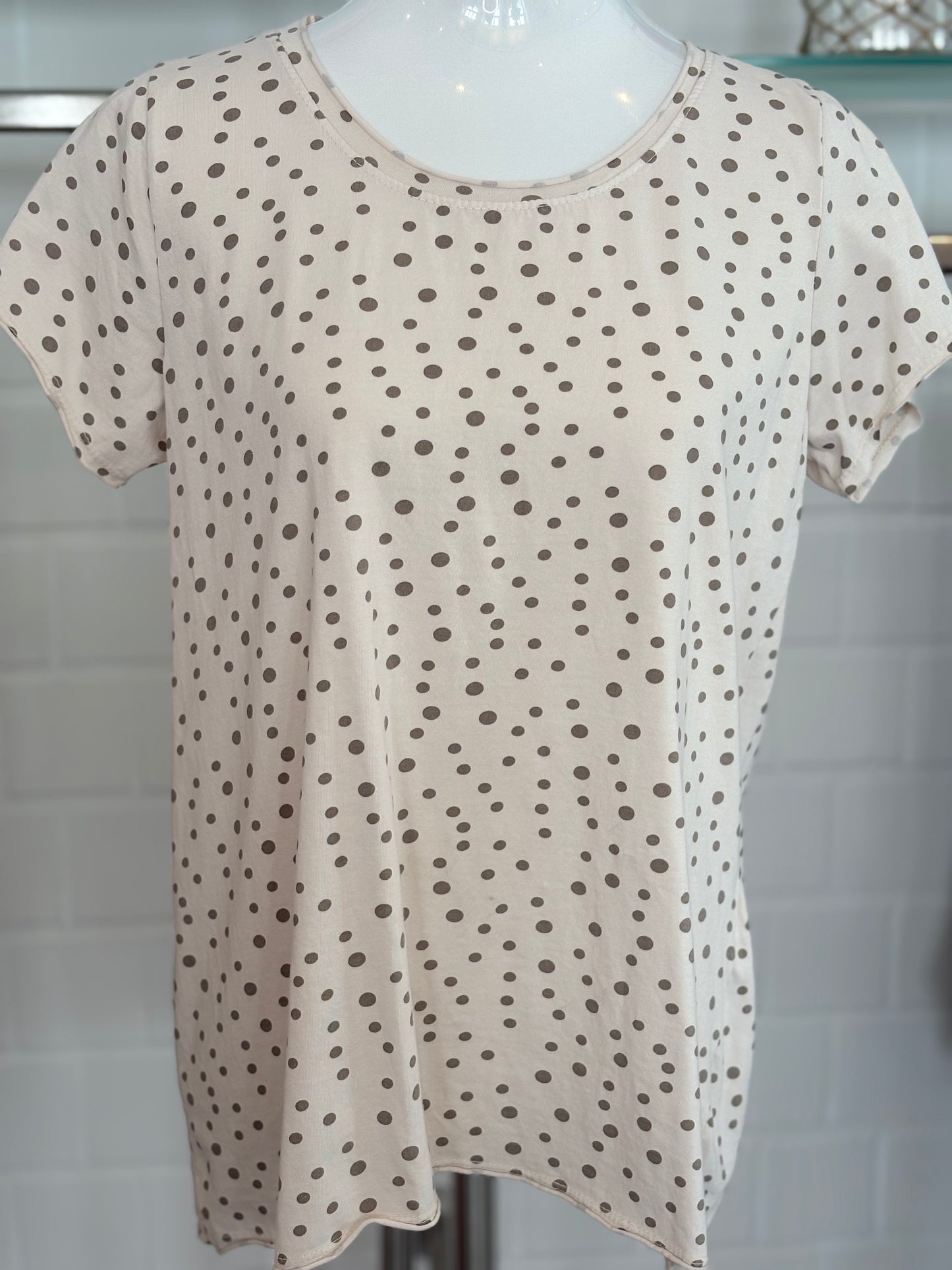 T-Shirt mit Punkten