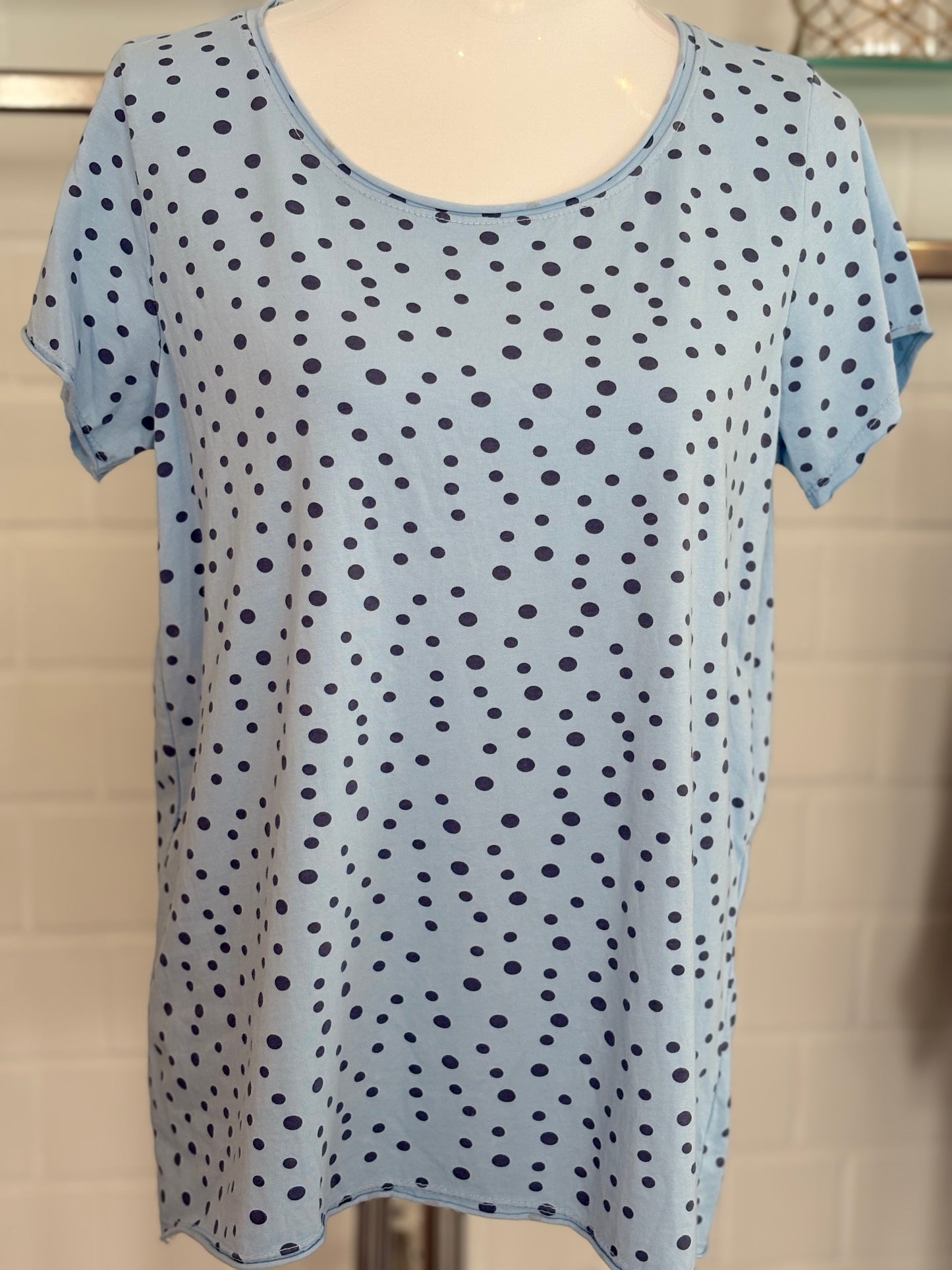 T-Shirt mit Punkten