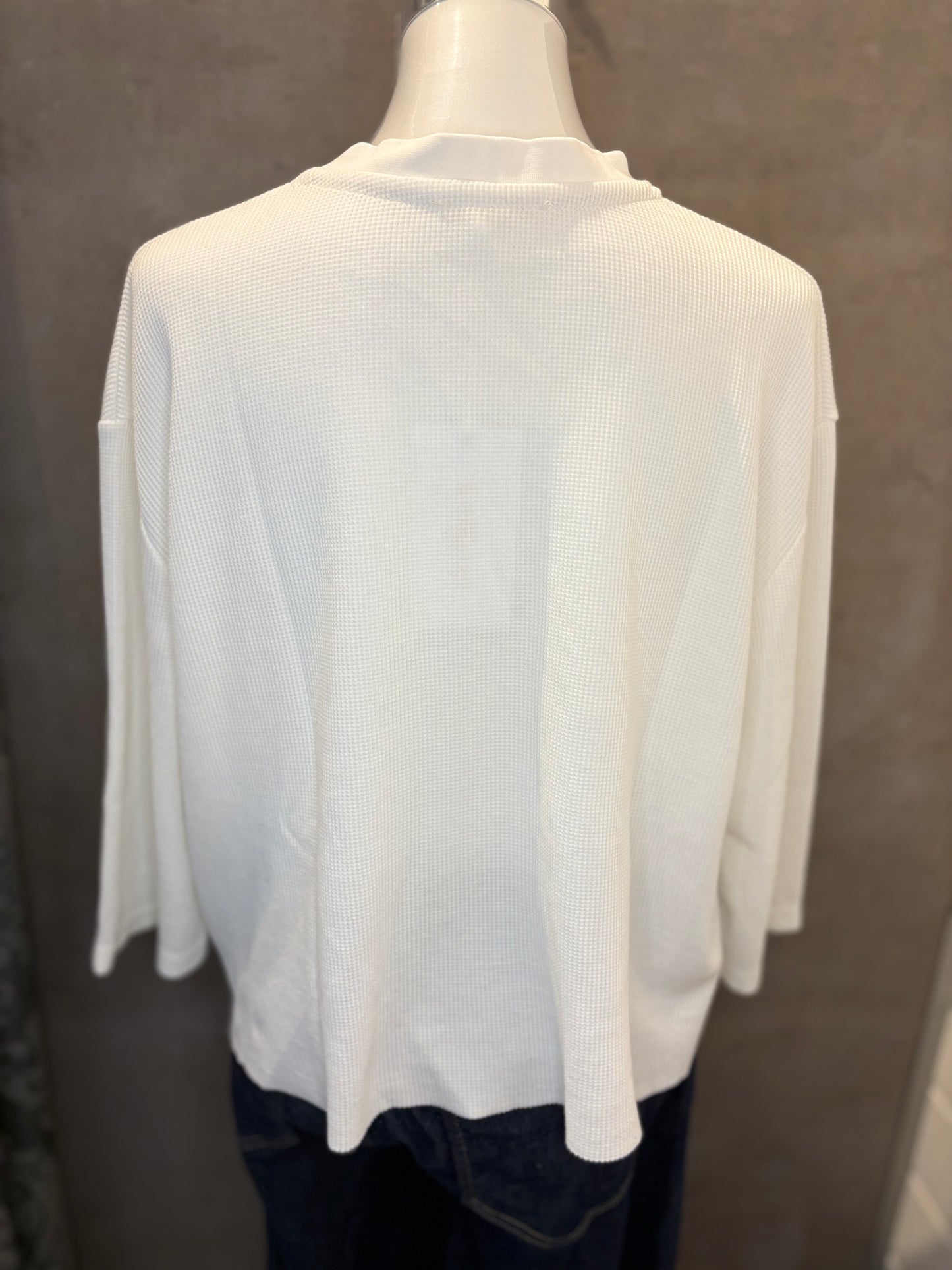 Sweatshirt casting