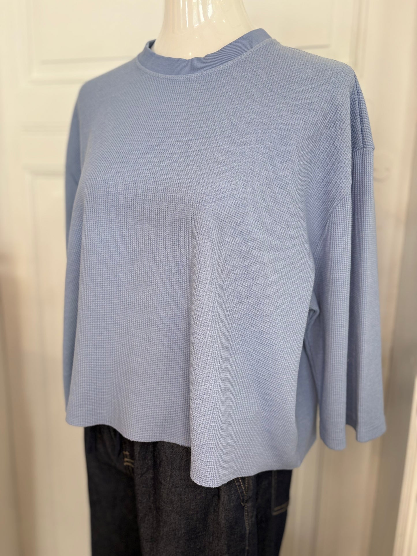 Sweatshirt casting