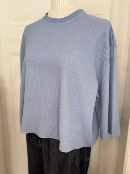 Sweatshirt casting