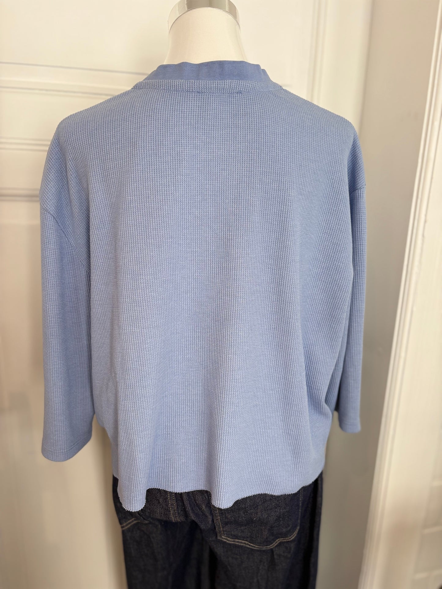 Sweatshirt casting