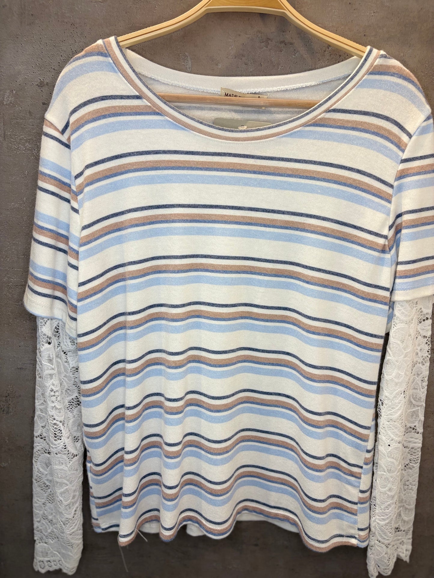 Langarm Shirt mit Spitzenärmeln