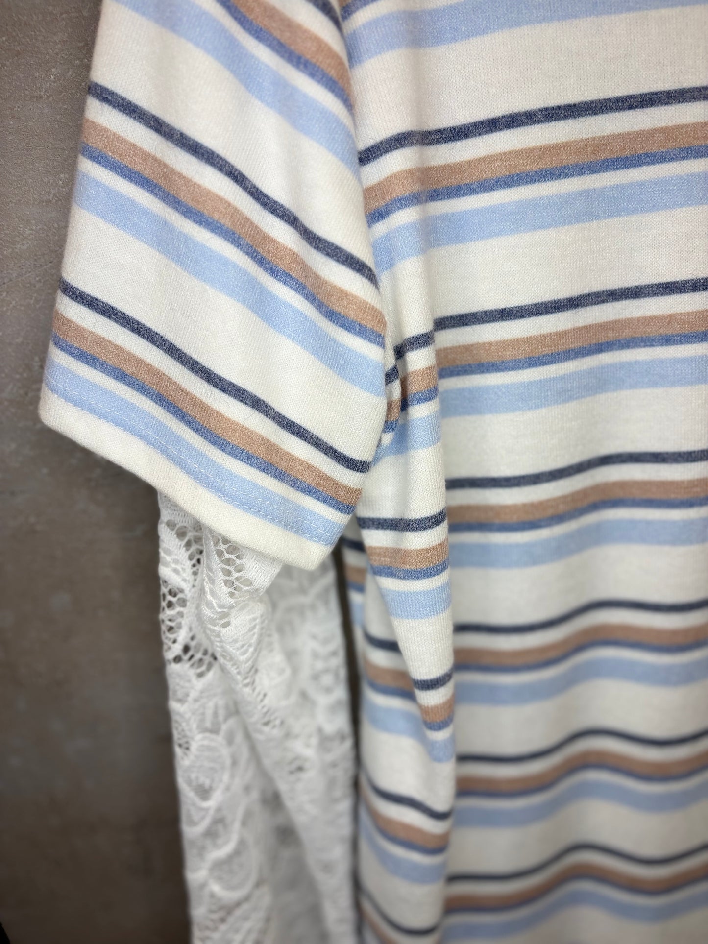 Langarm Shirt mit Spitzenärmeln
