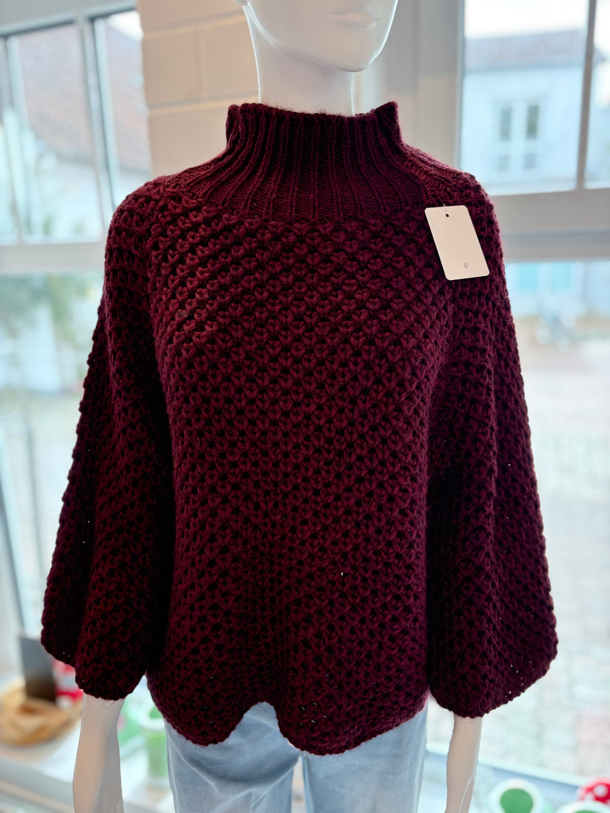 Oversize-Pullover aus dickem Strick mit Stehkragen