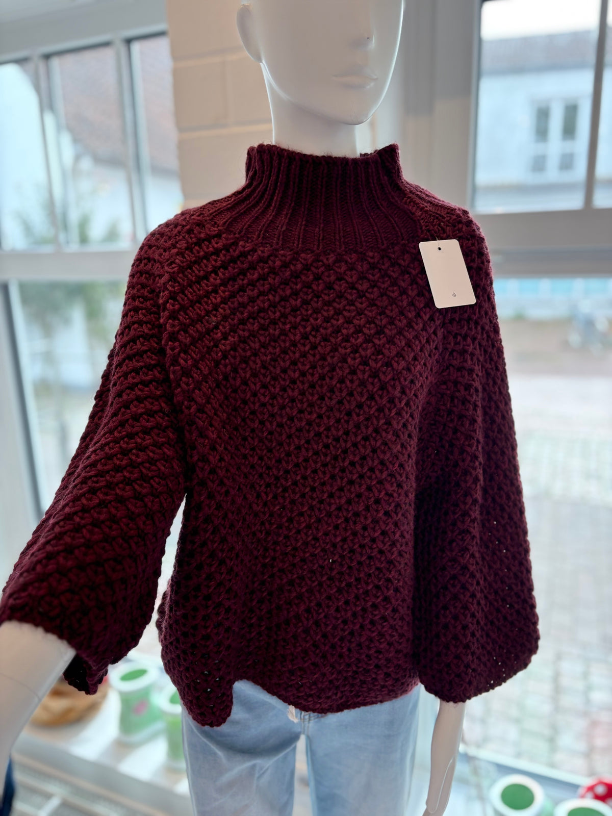 Oversize-Pullover aus dickem Strick mit Stehkragen