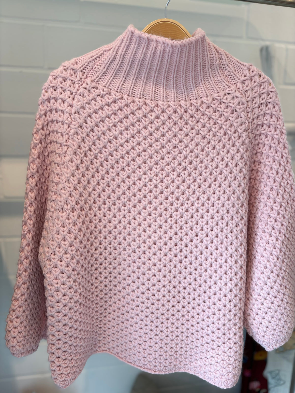 Oversize-Pullover aus dickem Strick mit Stehkragen