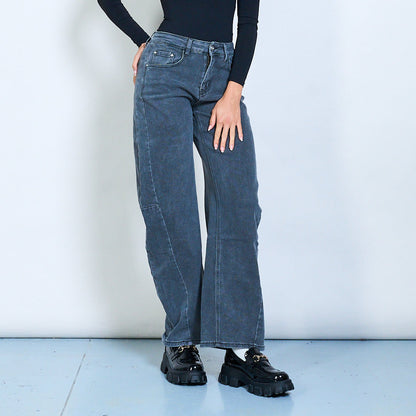 Hochgeschnittene Jeans