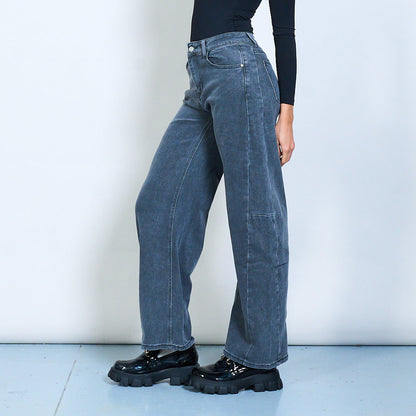 Hochgeschnittene Jeans