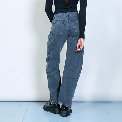 Hochgeschnittene Jeans