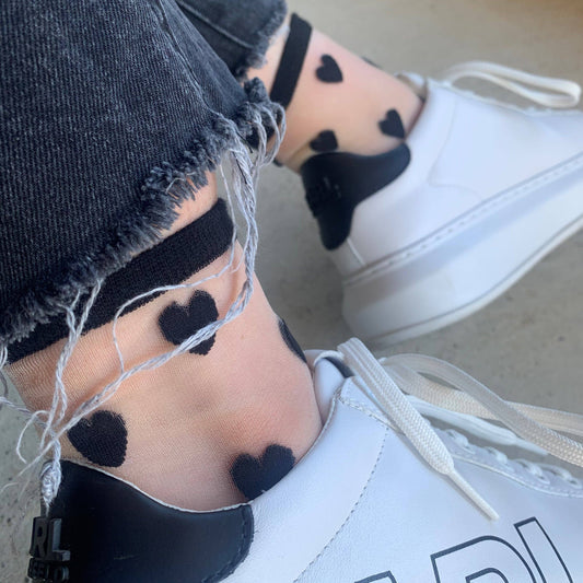 Schwarze Herz-Socken – LAURE Knöchelsocken