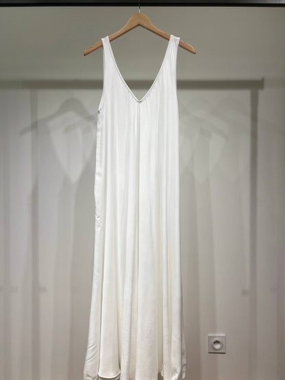 Maxikleid mit V-Ausschnitt und breiten Trägern