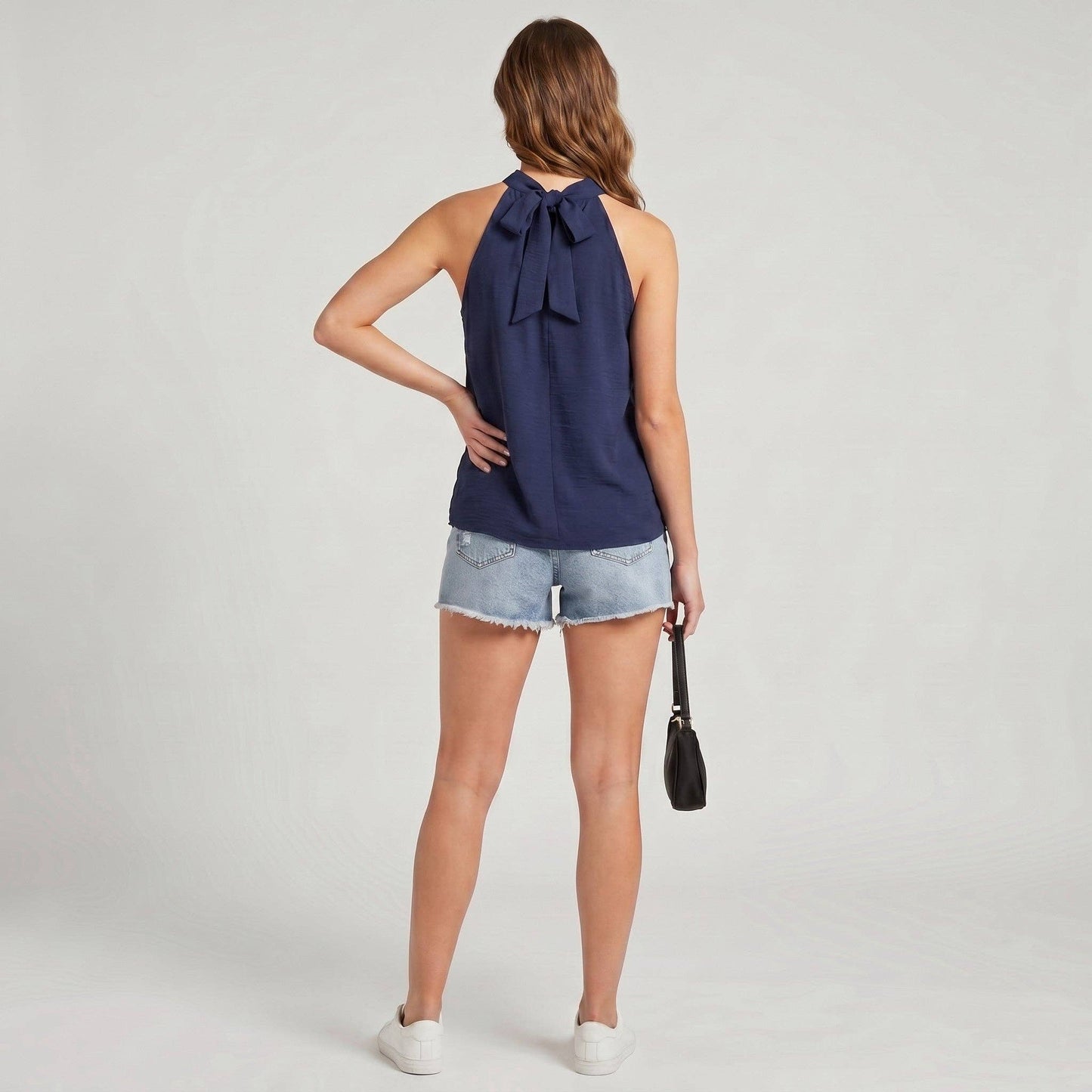 Weites Halter-Top, ärmellos, rückenfrei, mit Bindung, ausgestellter Schnitt