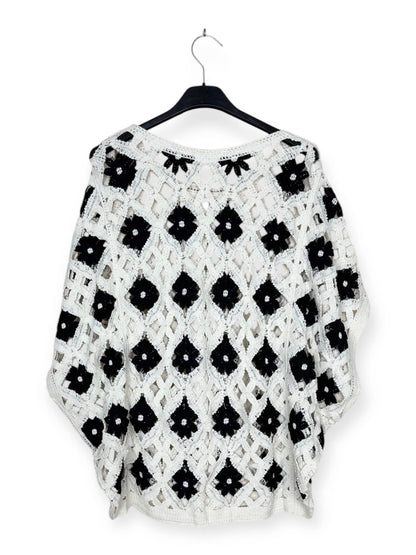 Durchbrochenes Top mit Blumenmuster