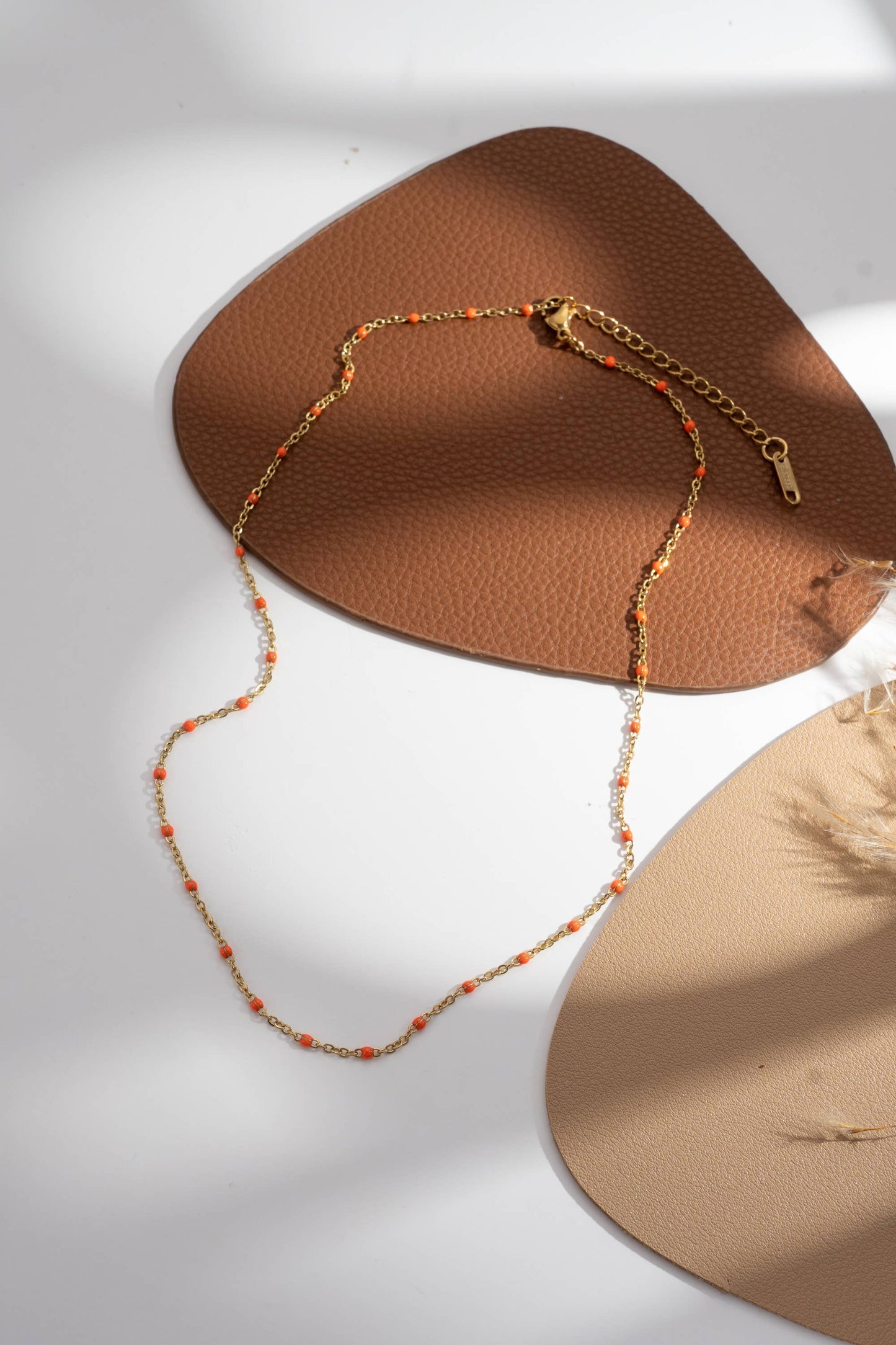 Halskette goldene Kette feine bunte Perlen zart elegant