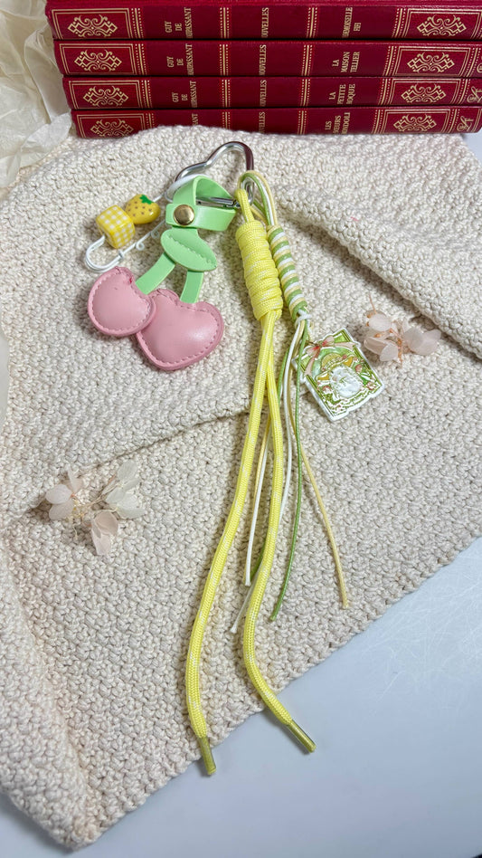 Taschenkette und Schlüsselanhänger Kirsche Motiv