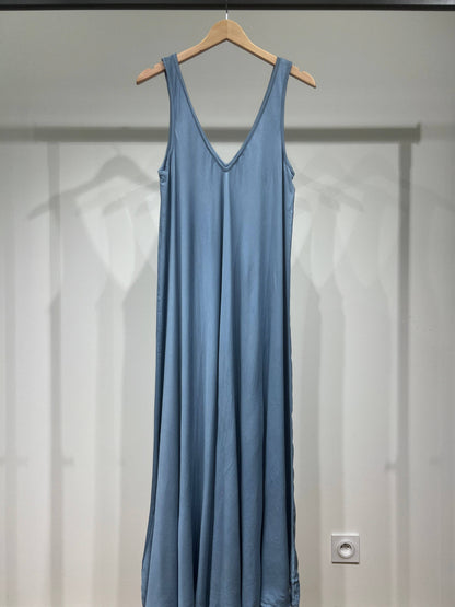 Maxikleid mit V-Ausschnitt und breiten Trägern